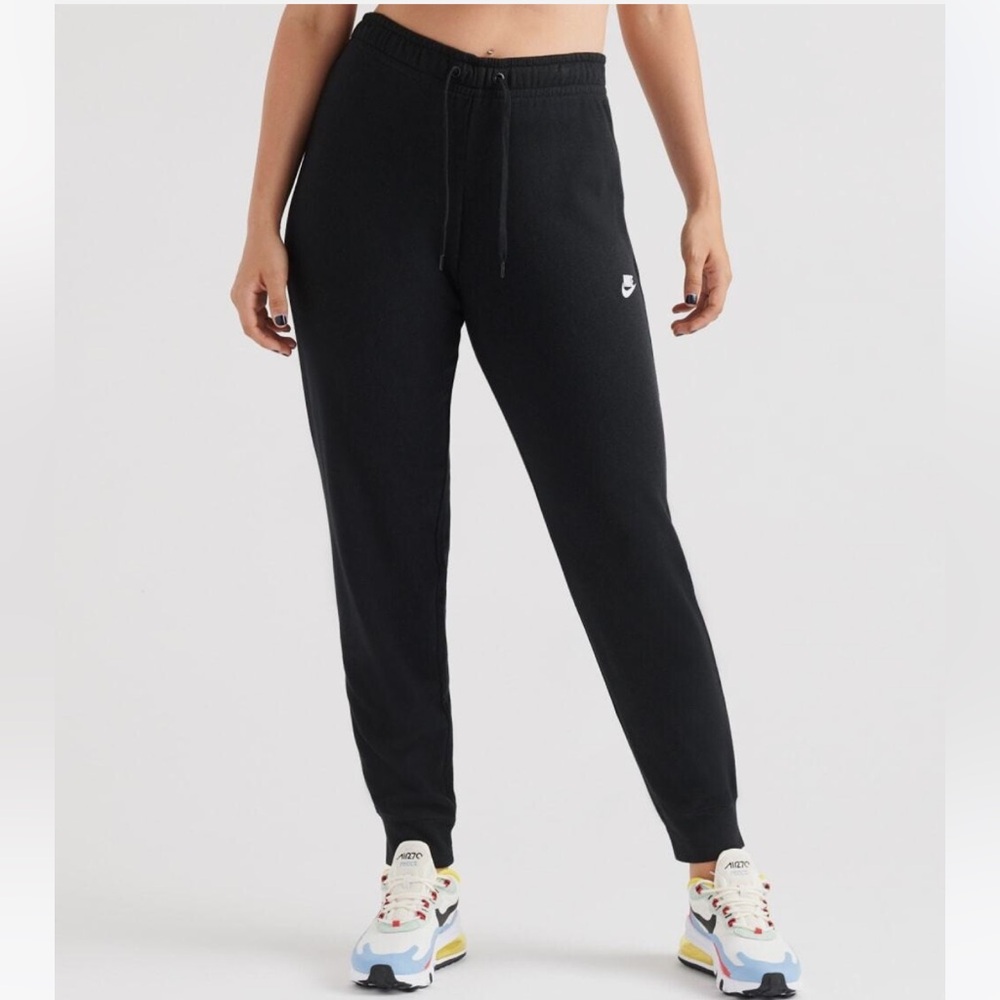 Nike Women's XL Sportswear Varsity Tight Fleece Jogger Pants BV4087-010 Black